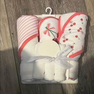 Charming Baby Towel Set with Bow Design